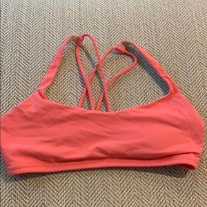 Lululemon sports bra size 8